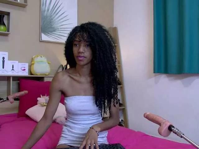 MoanaFrenchy on BongaCams 