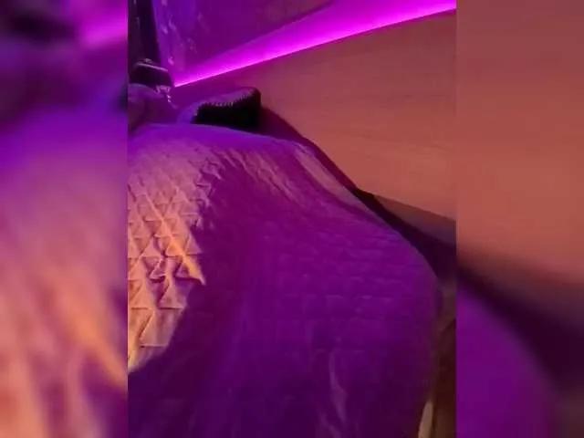 Masturbate to sexy stripper Monika-3 Monika-3 from BongaCams
