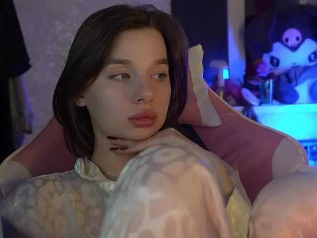 MossiPolli from BongaCams