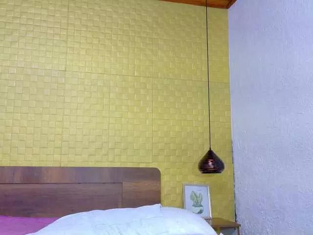 Mrs-booty on BongaCams 