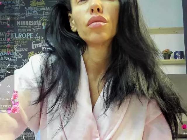 MyaBlack on BongaCams 