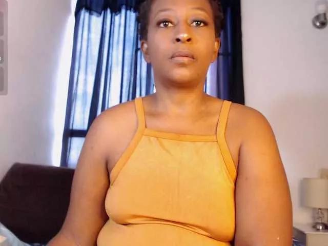 MyliBigAsss on BongaCams 