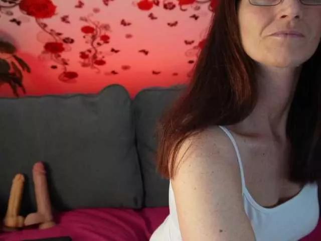 NadjaNeah on BongaCams 
