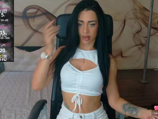 NaomiScarlett on BongaCams