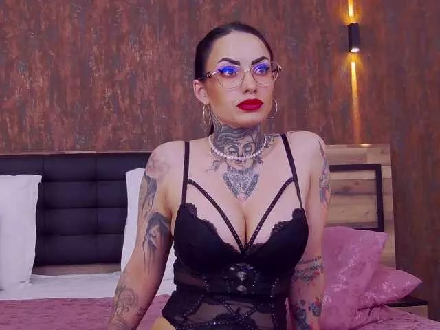 NataliaCristal on BongaCams 