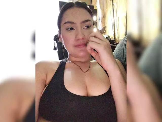 NatiQueen on BongaCams 