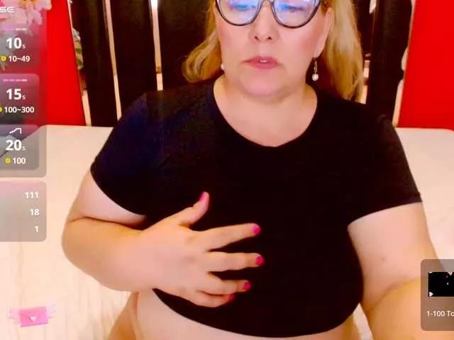 Nayla-Garner on BongaCams 