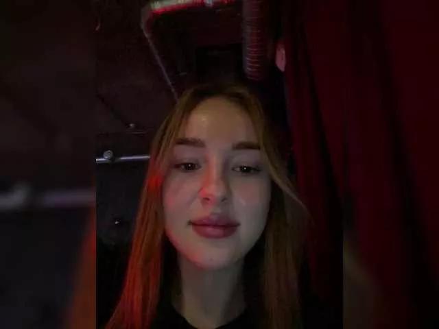 Nestyzz on BongaCams 