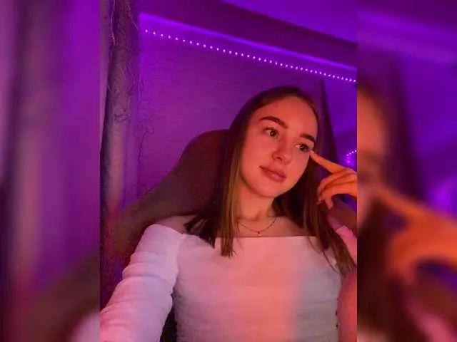 Nestyzz on BongaCams 