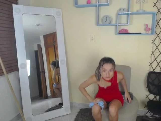 NicoleSantana on BongaCams 