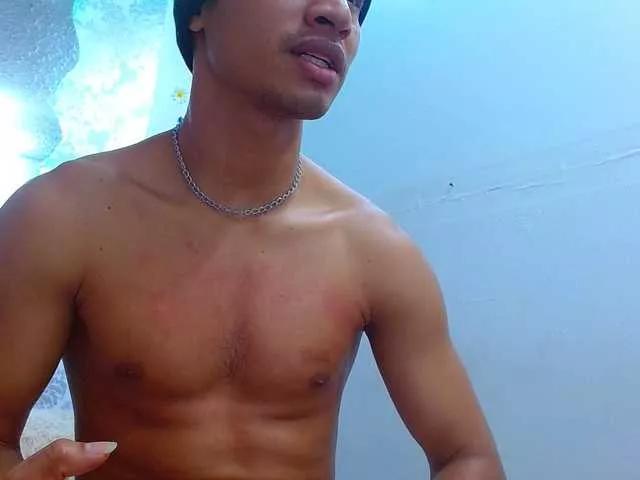nicoljustin on BongaCams 