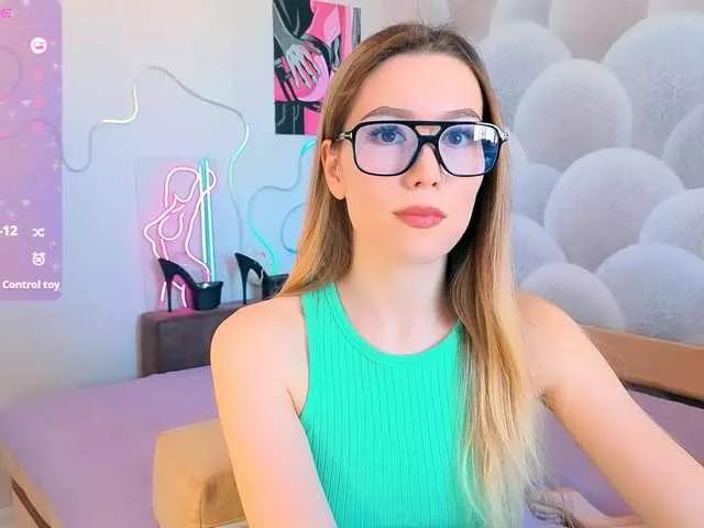 NikeLike on BongaCams 
