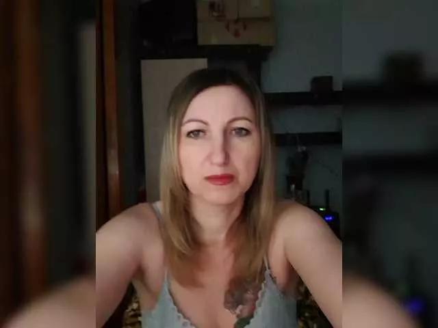 Nushka1939 on BongaCams 