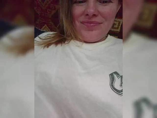 Freechat Oksana231 on BongaCams