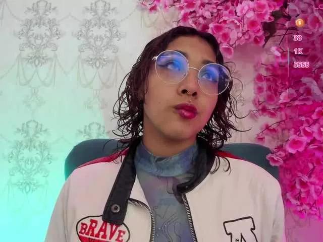 Oliv-Jones on BongaCams 
