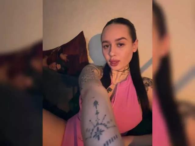 OriginalHOOLi on BongaCams 
