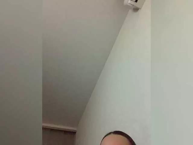 OriginalHOOLi on BongaCams 