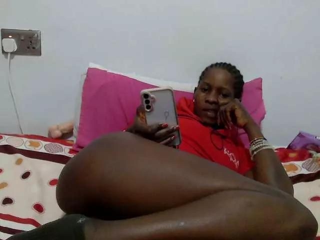 Petitegirly on BongaCams 