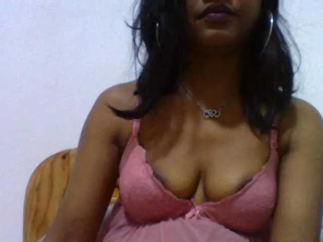 Explore RandixoSmith, she wants to masturbate for you RandixoSmith from BongaCams