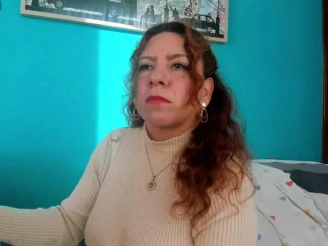Roja77 on BongaCams 