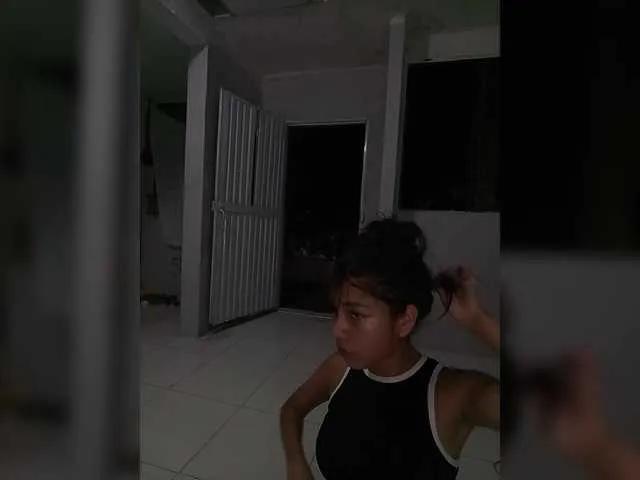 Offline ROOMEXOTIC11 on BongaCams