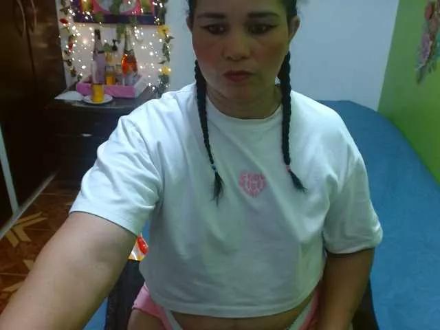roouselatina1 on BongaCams 