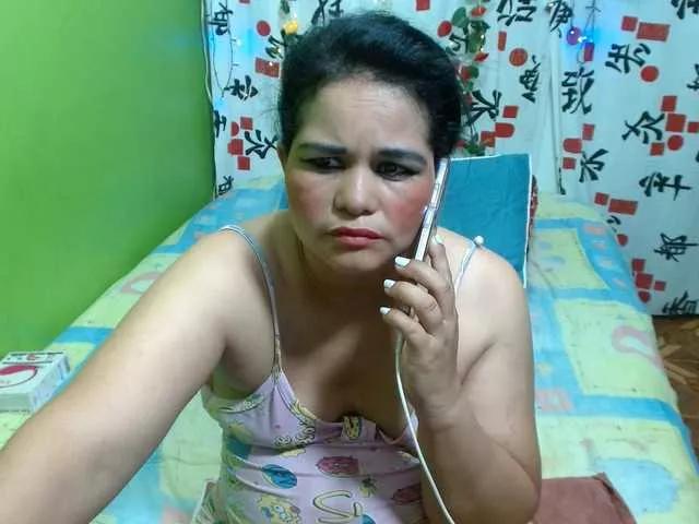 roouselatina1 on BongaCams 