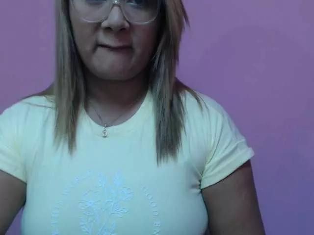 roxanamontero on BongaCams 