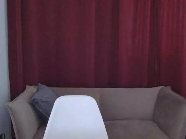 RoxySkyBlue on BongaCams 