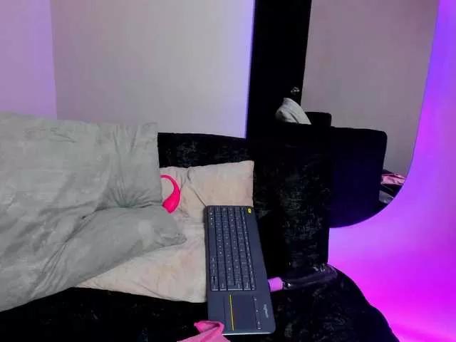 Sabrina-spencerr on BongaCams 