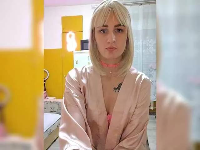 SadieMabelle on BongaCams 