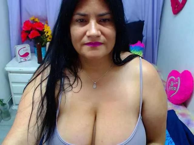 Offline salomex on BongaCams
