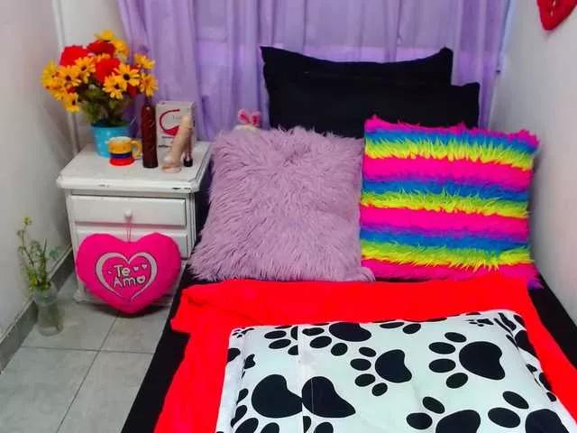 Offline salomex on BongaCams