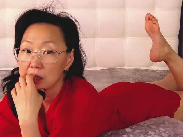 Offline SandraMi on BongaCams