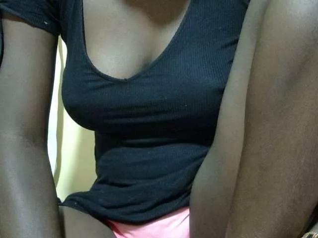 Sexxy-leila on BongaCams 