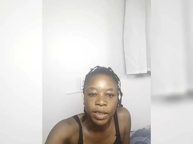 Sexykinyi on BongaCams
