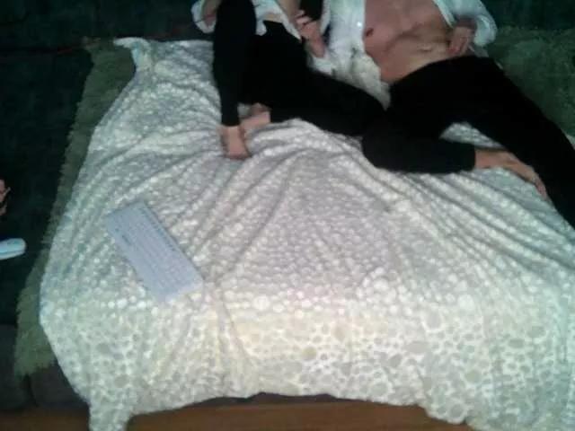 Sexyman5553 on BongaCams 