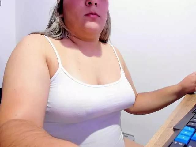 Shantal-smith on BongaCams 