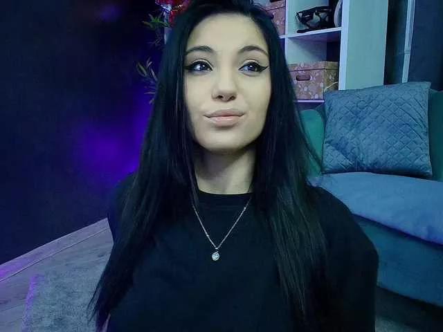 ShineAlice on BongaCams 