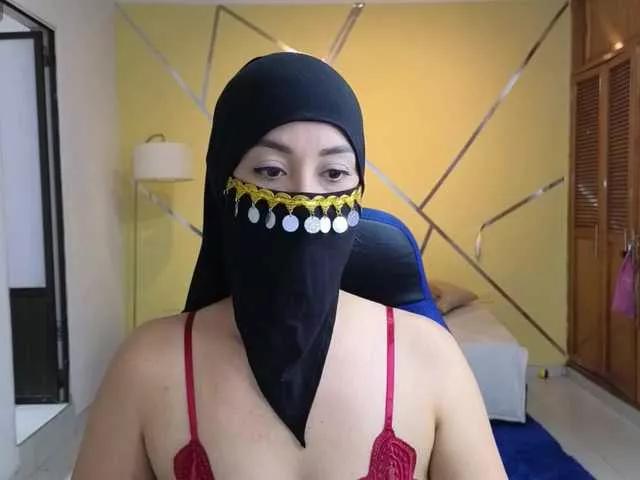 Shirlyrojas on BongaCams 