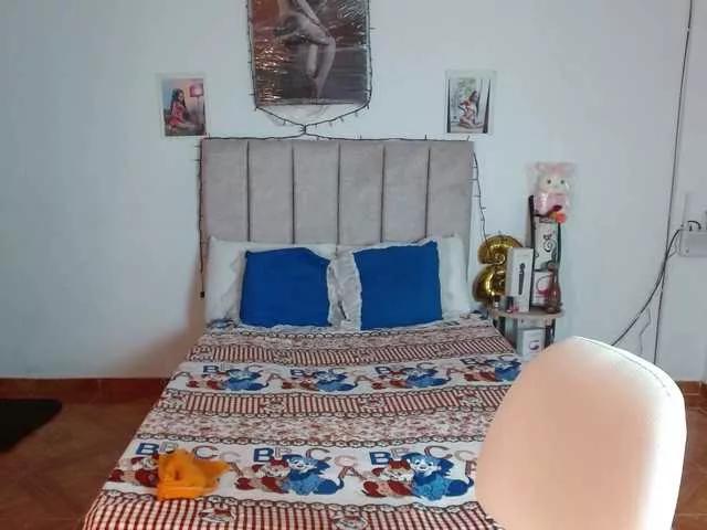 Offline siara-will on BongaCams