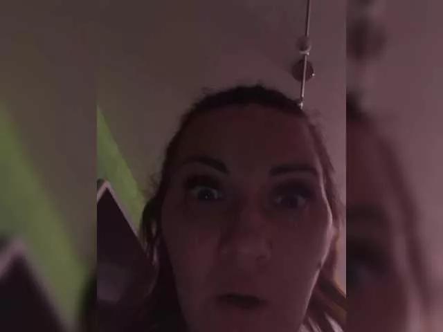 Offline SonyaManya on BongaCams