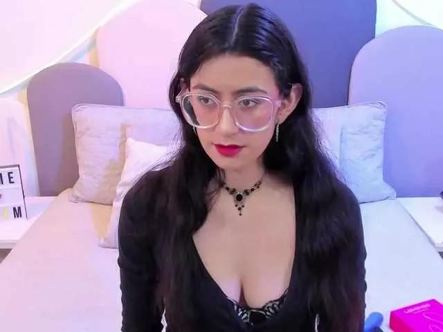 SophieGomez2 on BongaCams 