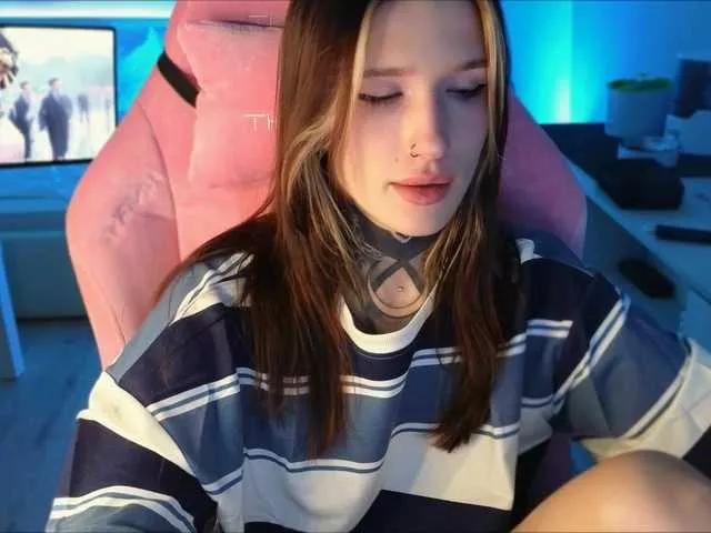 SophieInkk on BongaCams 