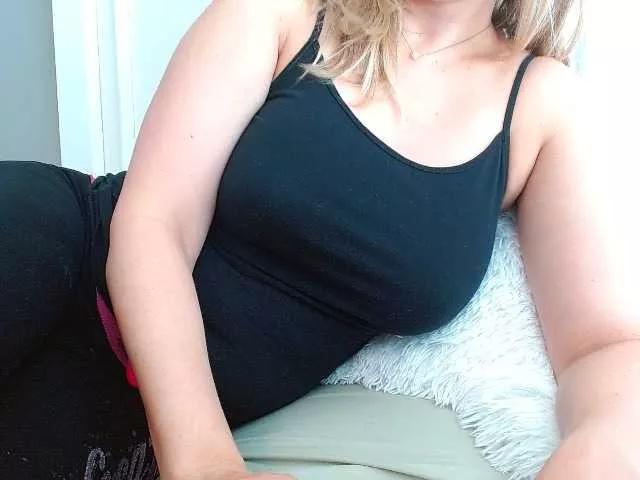 StellaRyder on BongaCams 