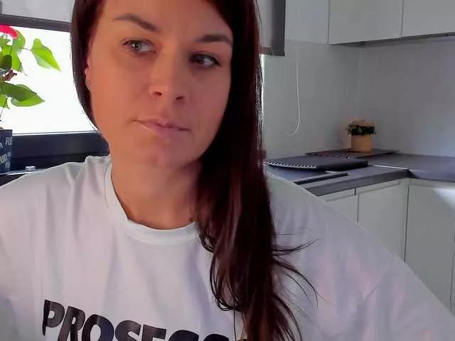 SuaveGia on BongaCams 