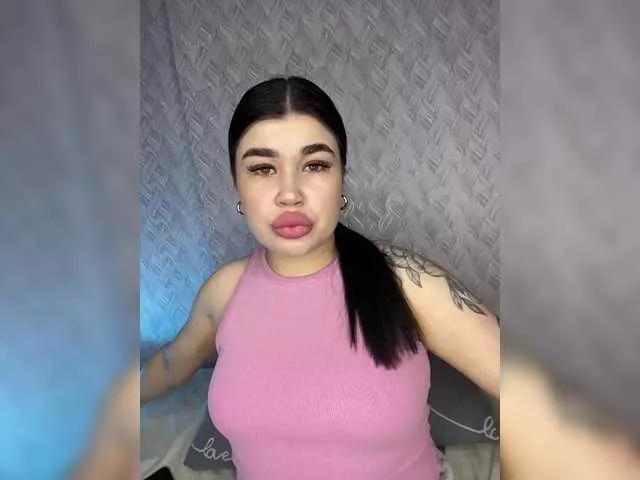 suchka-black- on BongaCams 