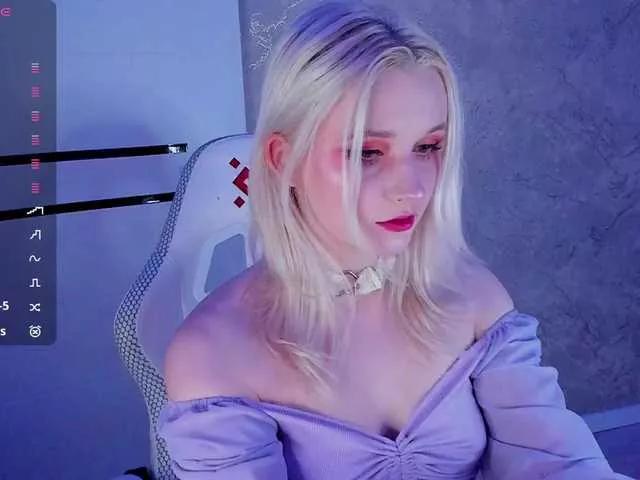 sweeteRose on BongaCams 