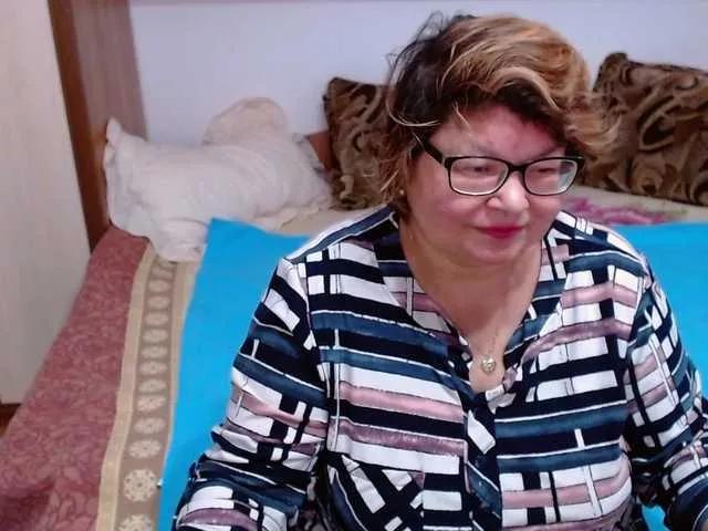 SweetMommaX on BongaCams 