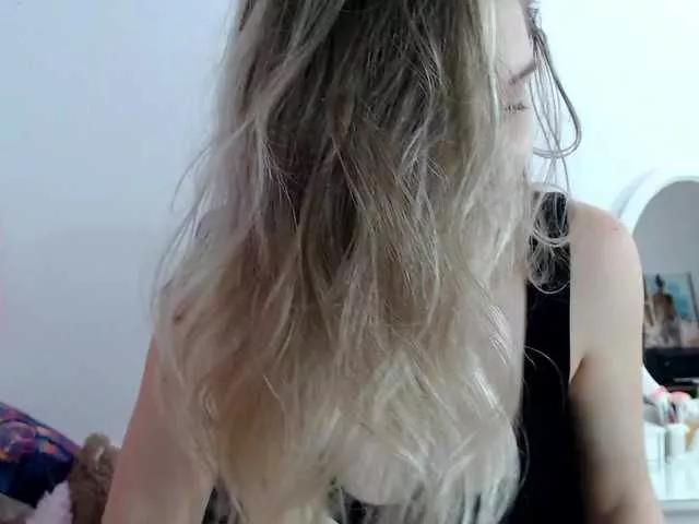 sweettreat-mj on BongaCams 